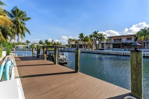 7333 Belle Meade Boulevard Miami FL 33138