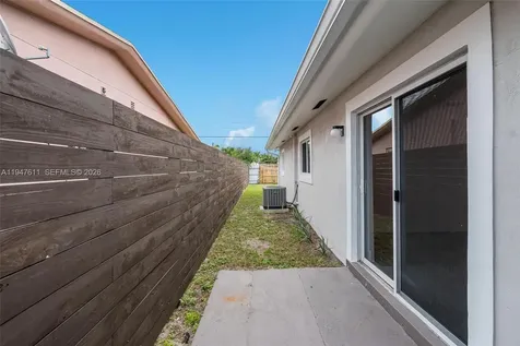 130-134 NW 57th Street Oakland Park FL 33309