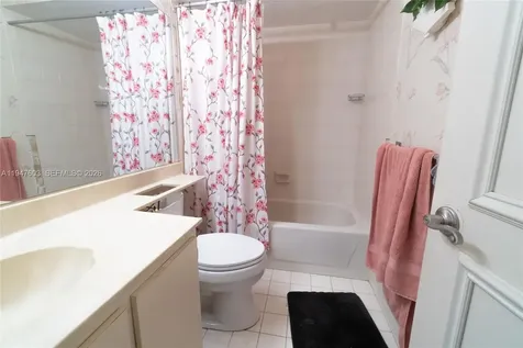 7674 NW 88th Lane Tamarac FL 33321