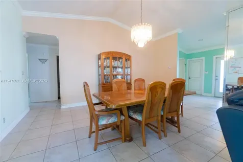 7674 NW 88th Lane Tamarac FL 33321
