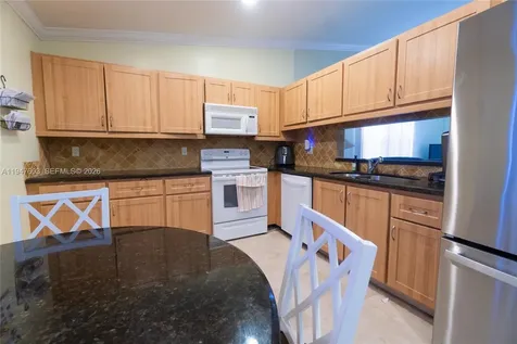 7674 NW 88th Lane Tamarac FL 33321