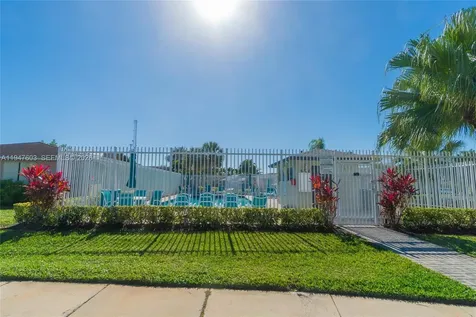 7674 NW 88th Lane Tamarac FL 33321