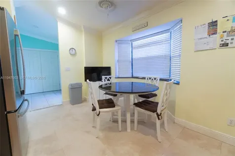 7674 NW 88th Lane Tamarac FL 33321