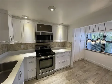 9944 NW 41st Street Doral FL 33178