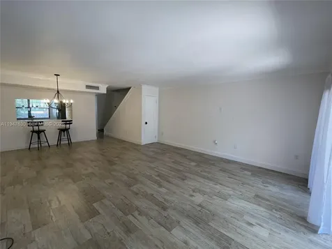 9944 NW 41st Street Doral FL 33178