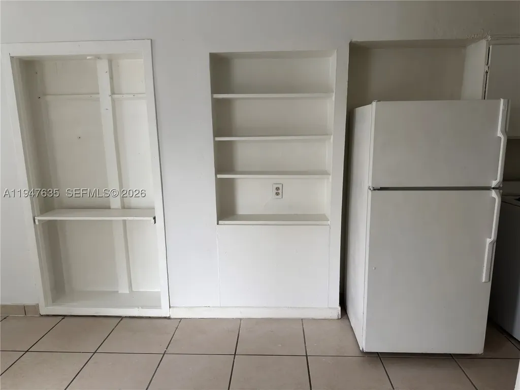 921 N 17th Court Hollywood FL 33020