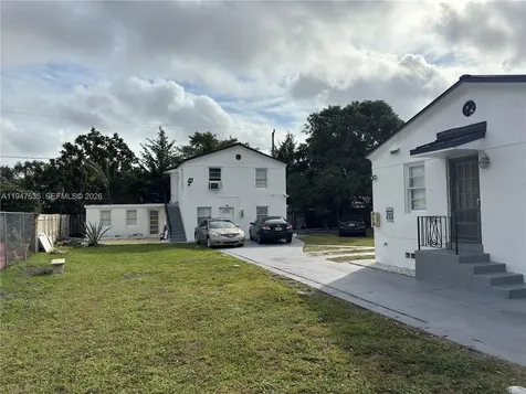 921 N 17th Court Hollywood FL 33020