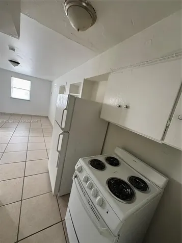 921 N 17th Court Hollywood FL 33020