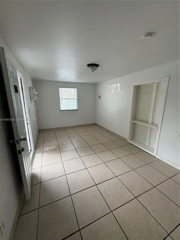 921 N 17th Court Hollywood FL 33020