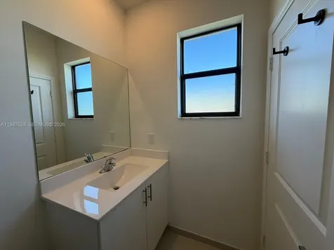 909 NE 211th Street Miami FL 33179