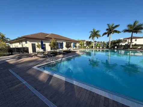 909 NE 211th Street Miami FL 33179