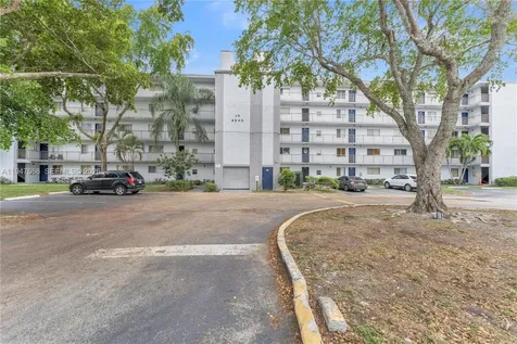 8560 N Sherman Circle Miramar FL 33025