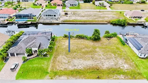 718 NW 38 Place Cape Coral FL 33993