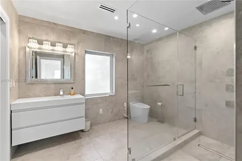 251 NE 44th Street Miami FL 33137