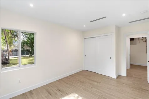 251 NE 44th Street Miami FL 33137