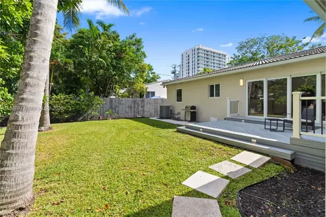 251 NE 44th Street Miami FL 33137
