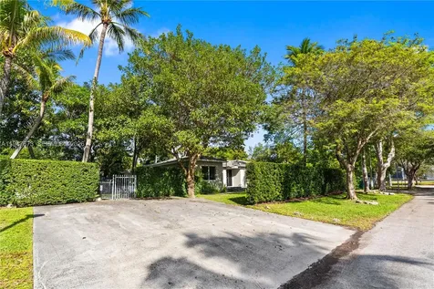 251 NE 44th Street Miami FL 33137