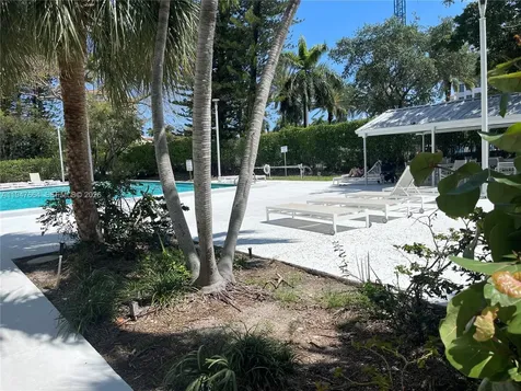 20100 W Country Club Drive Aventura FL 33180