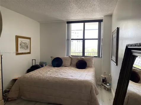 20100 W Country Club Drive Aventura FL 33180
