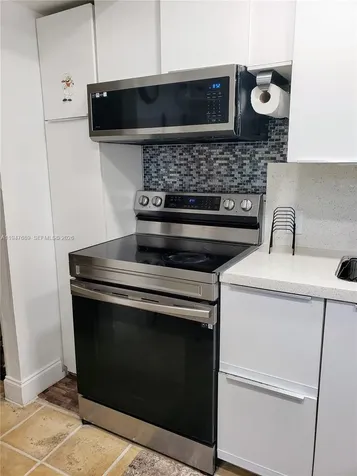 Aventura FL 33180