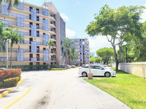 Aventura FL 33180
