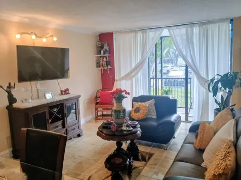 Aventura FL 33180