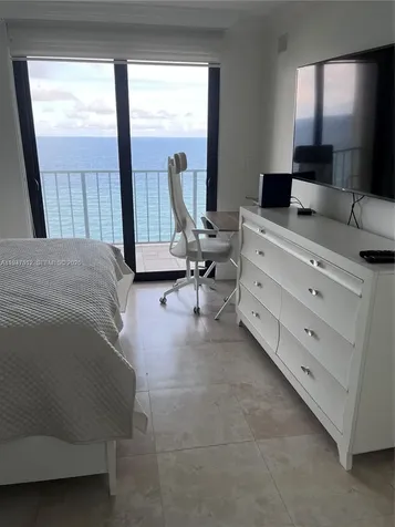 2625 Collins Avenue Miami Beach FL 33140