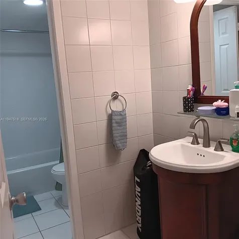 2821 N Miami Beach Boulevard Aventura FL 33160