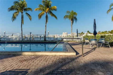 2821 N Miami Beach Boulevard Aventura FL 33160