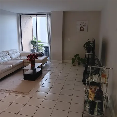 2821 N Miami Beach Boulevard Aventura FL 33160