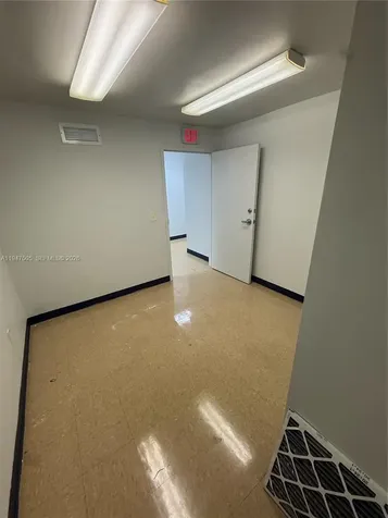 262 Miracle Mile Coral Gables FL 33134