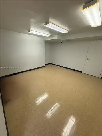 262 Miracle Mile Coral Gables FL 33134