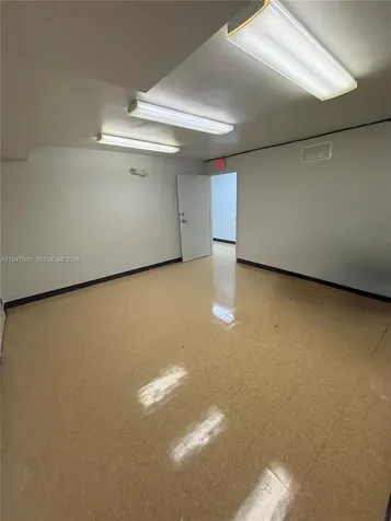 262 Miracle Mile Coral Gables FL 33134