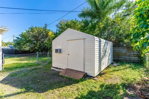 16960 SW 301st Street Homestead FL 33030