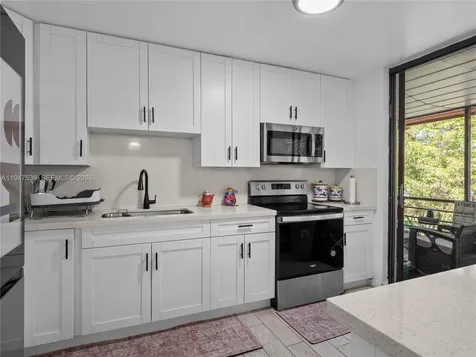 671 NE 195th Street Miami FL 33179