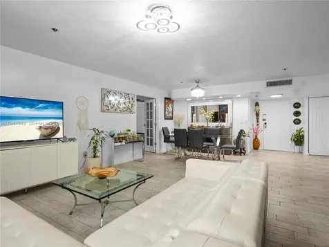 671 NE 195th Street Miami FL 33179