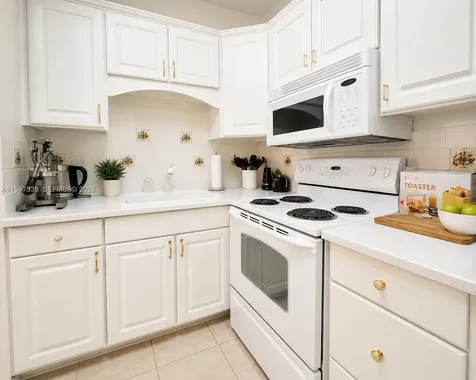 1520 Mckinley Street Hollywood FL 33020