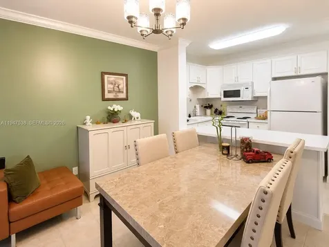 1520 Mckinley Street Hollywood FL 33020