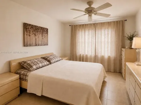 1520 Mckinley Street Hollywood FL 33020