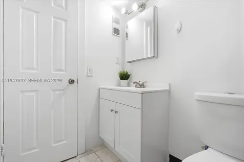 6960 Miami Gardens Drive Hialeah FL 33015