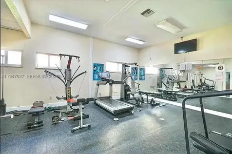6960 Miami Gardens Drive Hialeah FL 33015