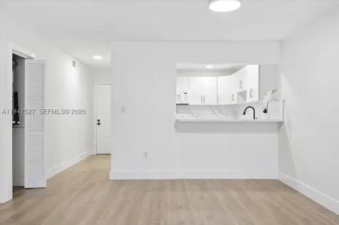 6960 Miami Gardens Drive Hialeah FL 33015