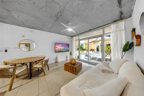 3250 NE 1st Avenue Miami FL 33137