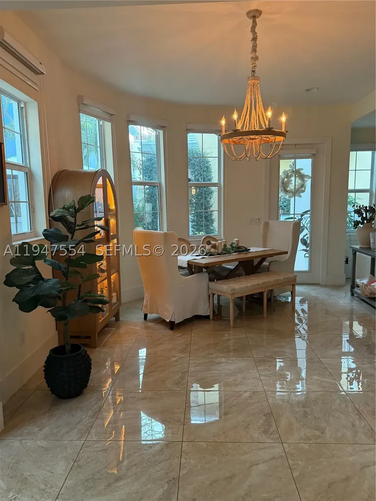 918 NE 17th Way Fort Lauderdale FL 33304