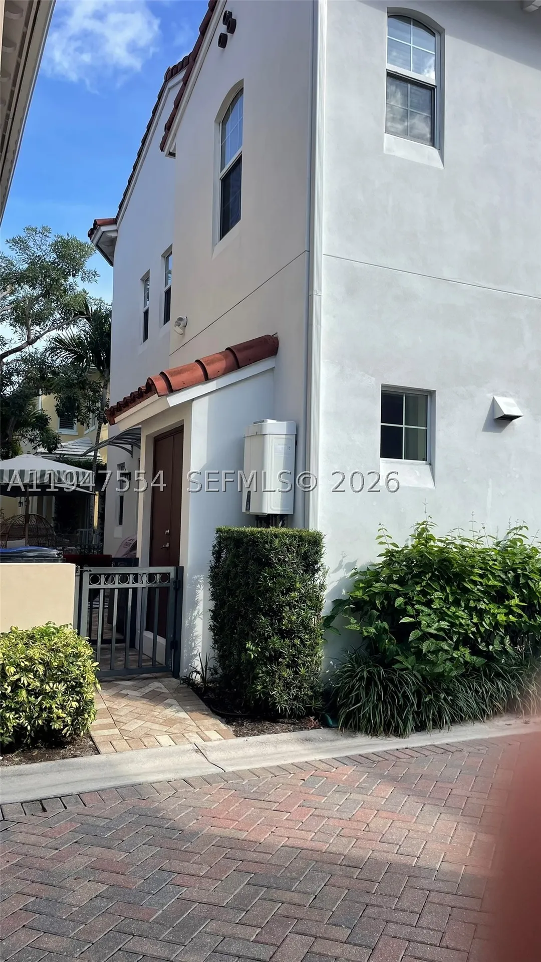 918 NE 17th Way Fort Lauderdale FL 33304