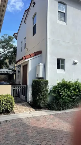 918 NE 17th Way Fort Lauderdale FL 33304