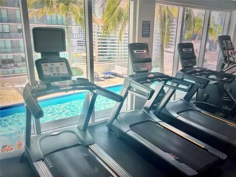 60 SW 13th Street Miami FL 33130