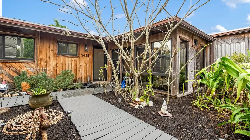 2455 Flamingo Lane Fort Lauderdale FL 33312