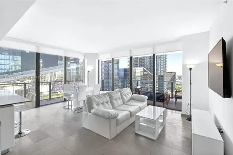 68 SE 6th Street Miami FL 33131