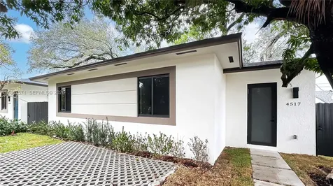 4517 NW 3rd Street Miami FL 33126
